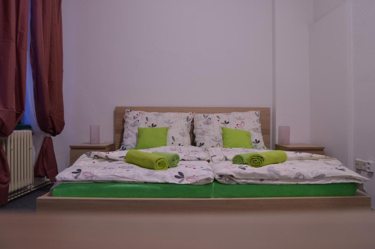 Hotel*** Cesky Dum Хомутов Экстерьер фото