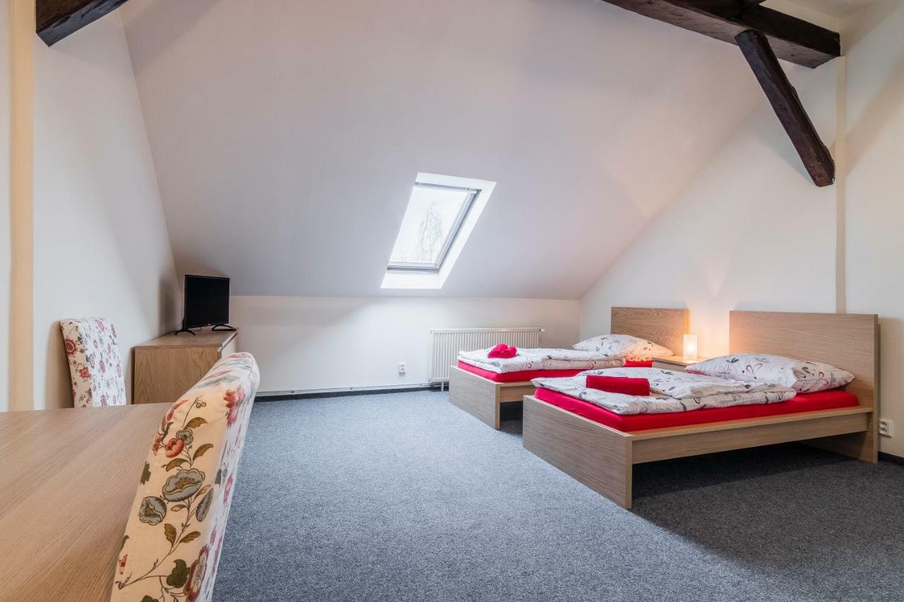 Hotel*** Cesky Dum Хомутов Экстерьер фото